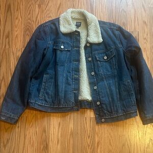 New without tag!!! GAP Dark Blue Denim Jacket with Cream Sherpa Collar